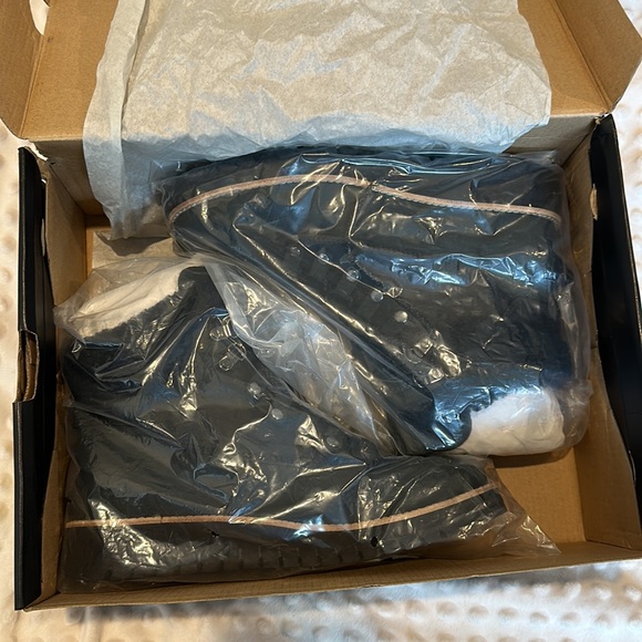 COLE HAAN *new Zerogrand Explorer Gateway Hiker Waterproof - Picture 7 of 8